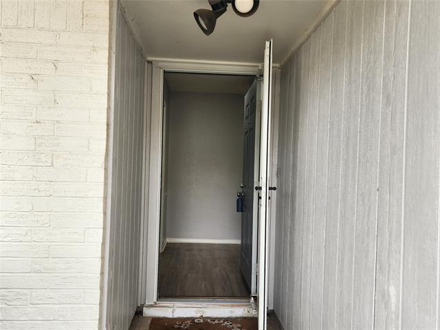 Foto del edificio - 8040 Berrybrook Dr