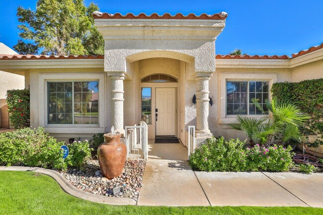 Foto del edificio - 44700 Calle Placido