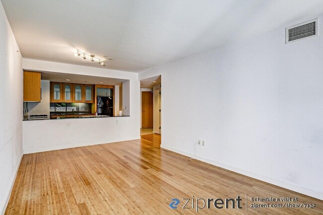 Building Photo - 355 1st St