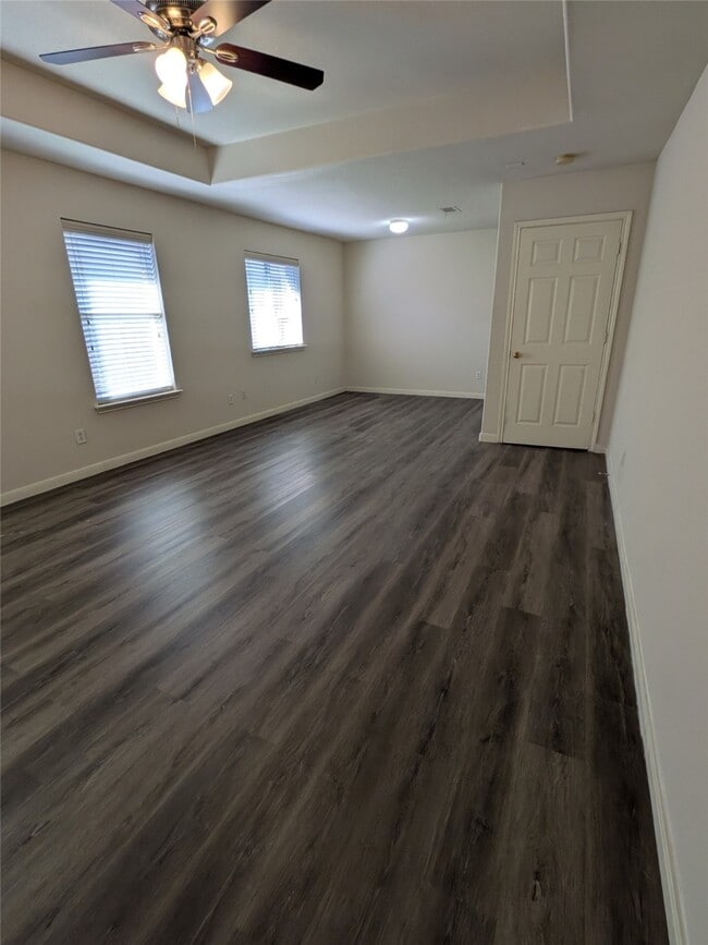 Building Photo - 21470 Olympic Forest Dr