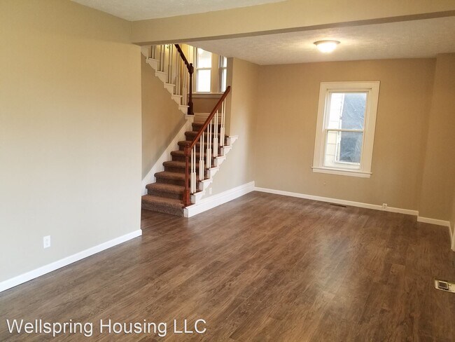 Building Photo - 4 br, 1 bath House - 42 27th St