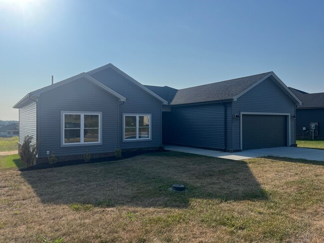 Building Photo - Three bedroom new construction home close ...