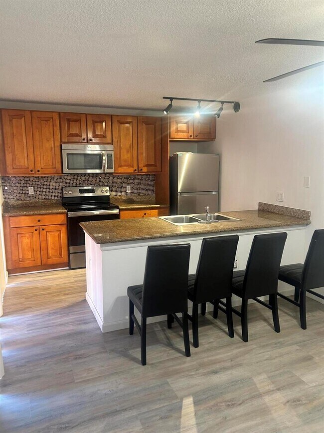 Foto del edificio - 804 Blue Ridge Cir