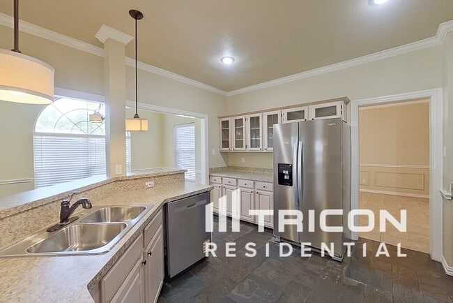 Building Photo - 4116 Kingsferry Dr