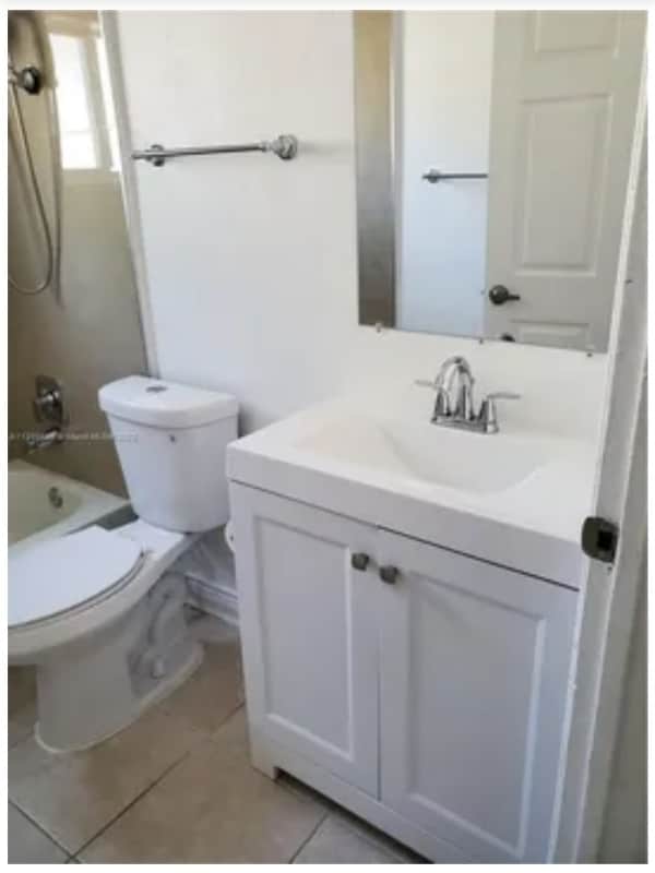 Foto del edificio - 4271 NW 5th St