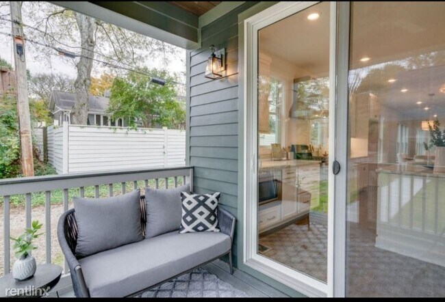 Foto del edificio - 4 br, 4 bath House - 523 Acklen Park Dr