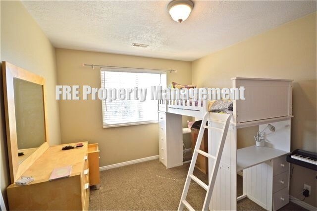 Building Photo - Phenomenal 3 Bedroom Lehi Home
