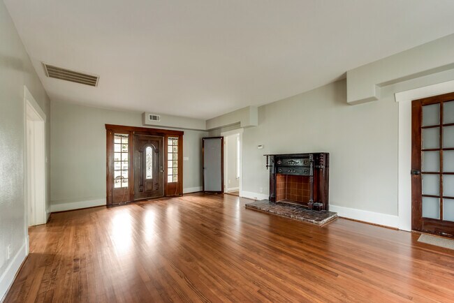 Foto del edificio - 1801 Fairview Ave