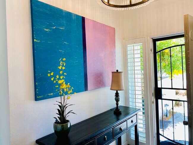 Foto del edificio - 2100 N Sunshine Cir