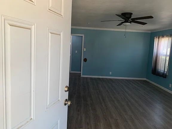 Building Photo - "Charming 2-Bedroom Retreat in Beautiful Bakersfield – Your Cozy Haven Awaits!"
