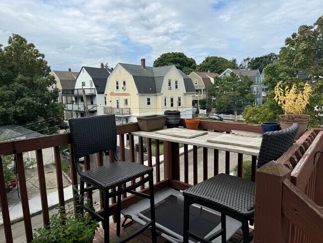 deck - 29 Lowden Ave