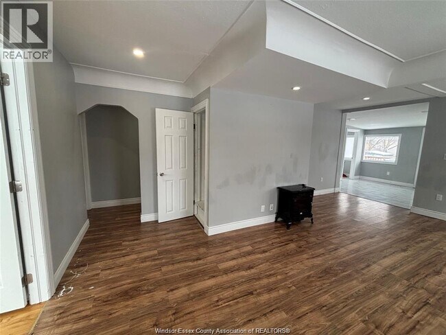 Photo du bâtiment - 3398 Byng Rd