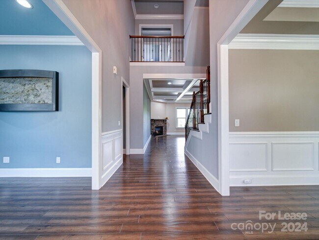 Building Photo - 1115 Gray Oak Ln