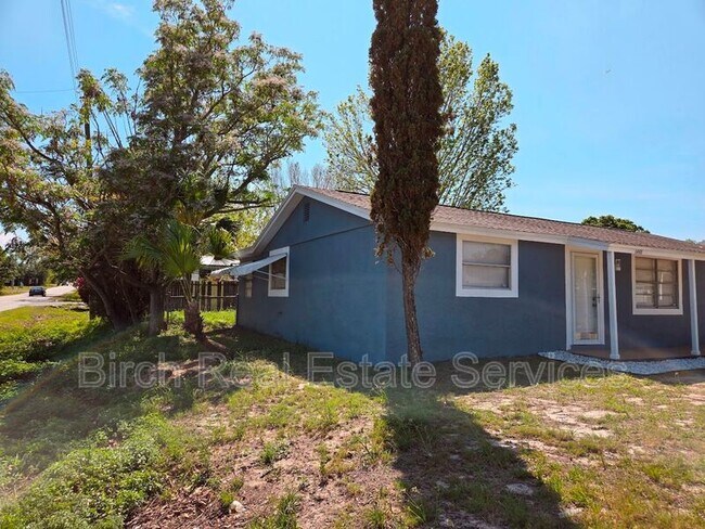 Building Photo - 6448 Reno Ave