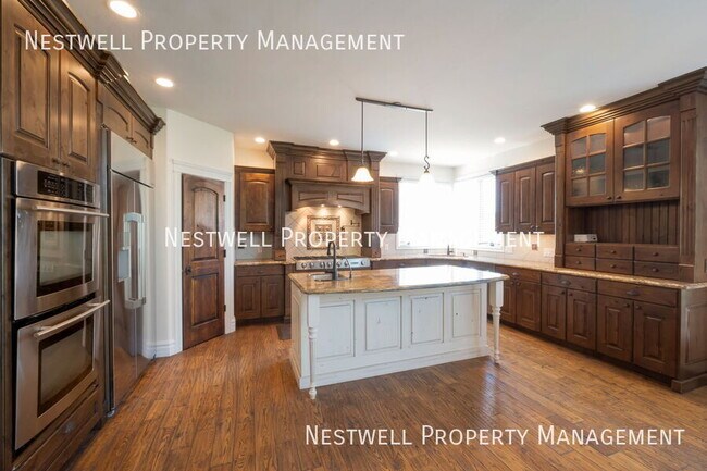 Building Photo - 4077 S Pelican Ln