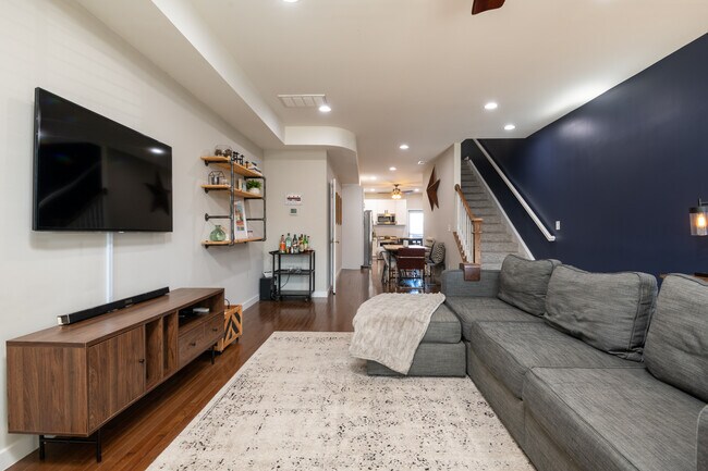 Foto del edificio - 1610 Montello Ave NE