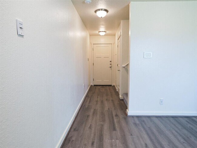 Foto del edificio - 21155 Gosling Rd