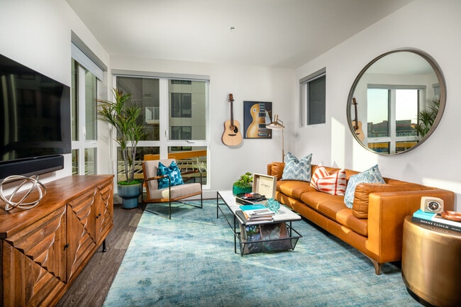 LLEWELLYN apartments — community photo - LLEWELLYN