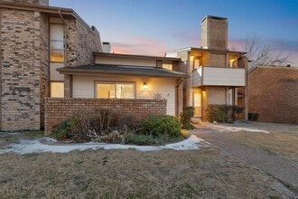 Building Photo - 2018 Warnford Pl