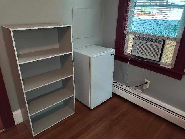 Building Photo - 161 Lynch St