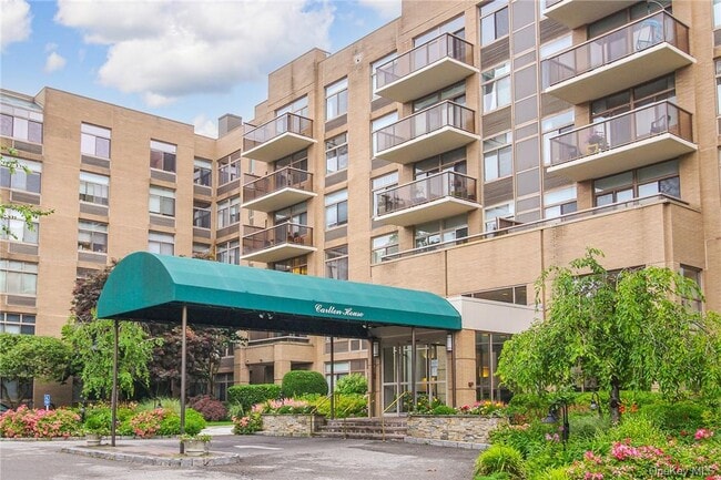 Foto del edificio - 35 N Chatsworth Ave