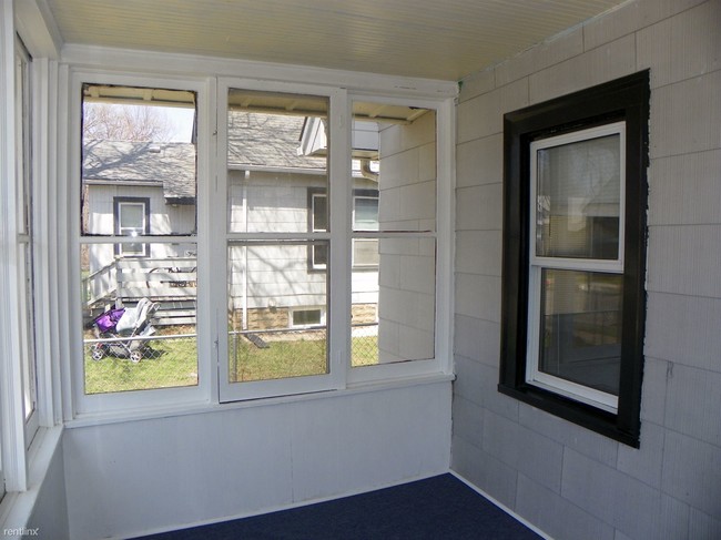 Building Photo - 3 br, 1 bath House - 3210 Girard Avenue N