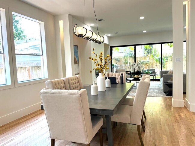Foto del edificio - 4209 Amherst St