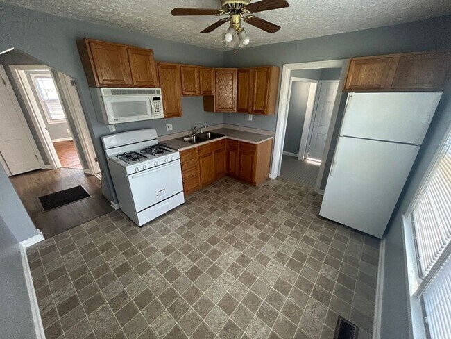 Photo - Loney Ave House