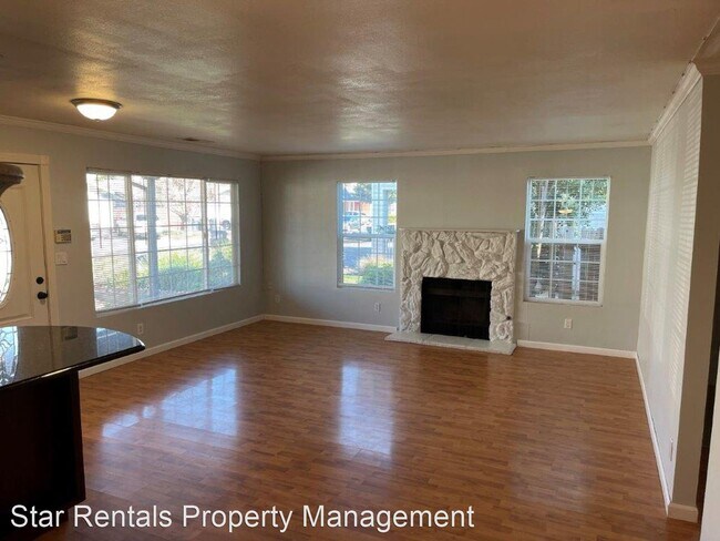 Building Photo - 4 br, 3 bath House - 407 AVALON