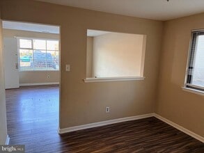 Building Photo - 2036 Jason Dr