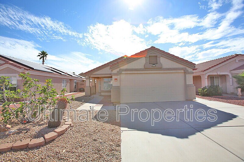 Foto principal - 11245 W Phillip Jacob Dr
