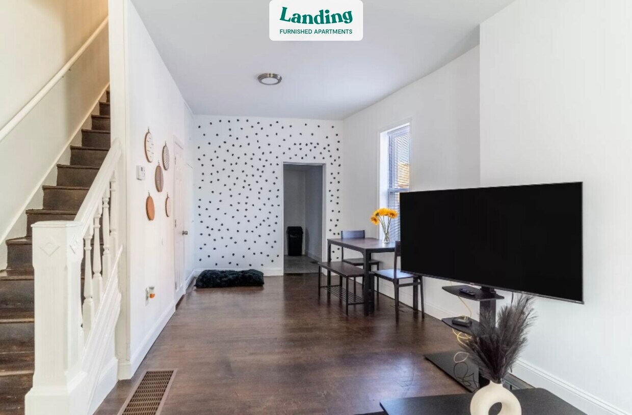 Foto principal - 6139 Larchwood Ave