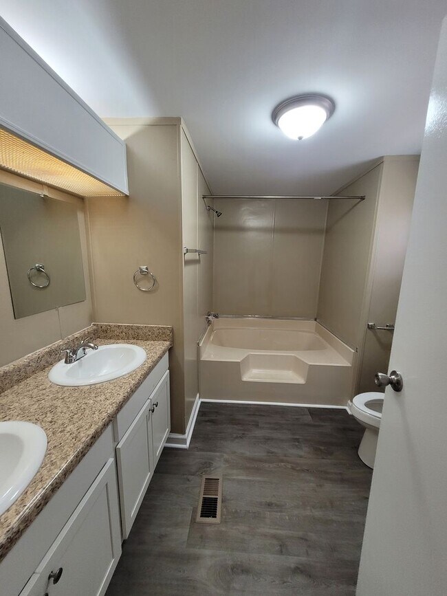 Foto del edificio - -For Rent - Hart County - Pineywoods Cr - ...