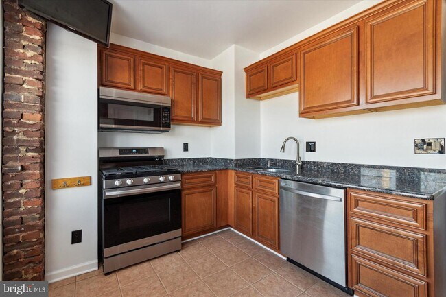 Building Photo - 4552 Manayunk Ave
