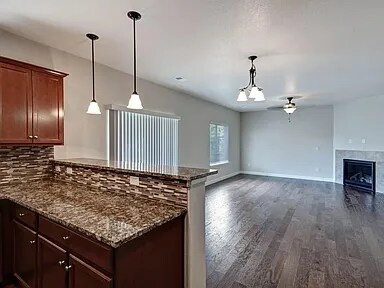 Building Photo - 1381 14th Ave