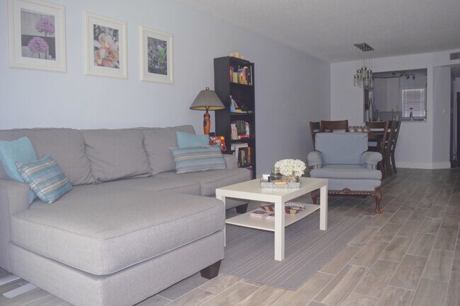 Foto del edificio - 760 E Ocean Ave