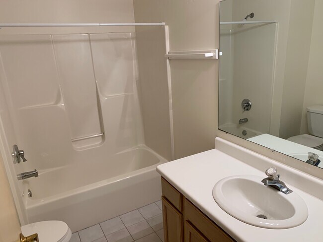 Foto del edificio - 2552 Pebble Valley Rd