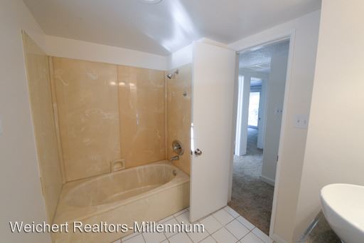 Building Photo - 1348 Cashman Dr
