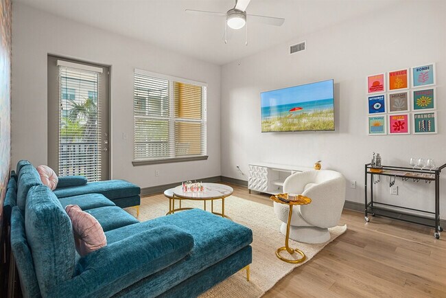 Foto del edificio - 8936 Williams Cir