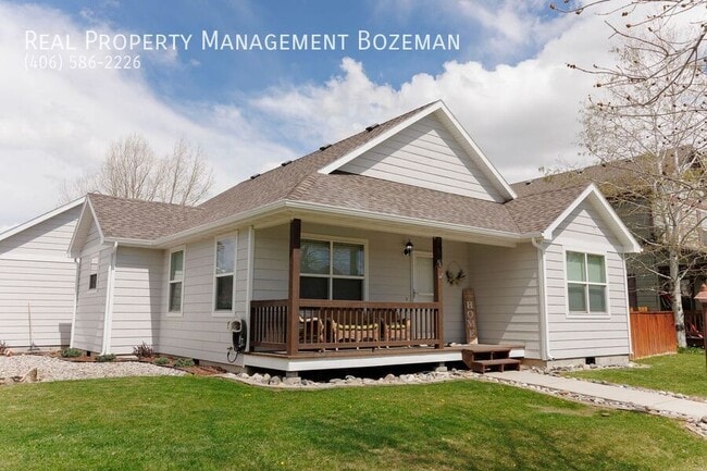Building Photo - 460 Woodman Dr