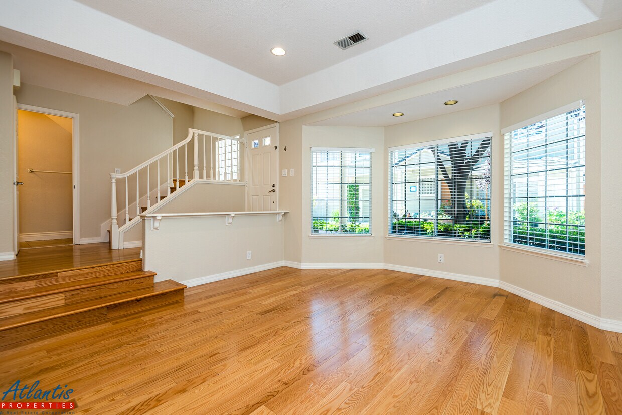 Foto principal - 2062 Rialto Ct