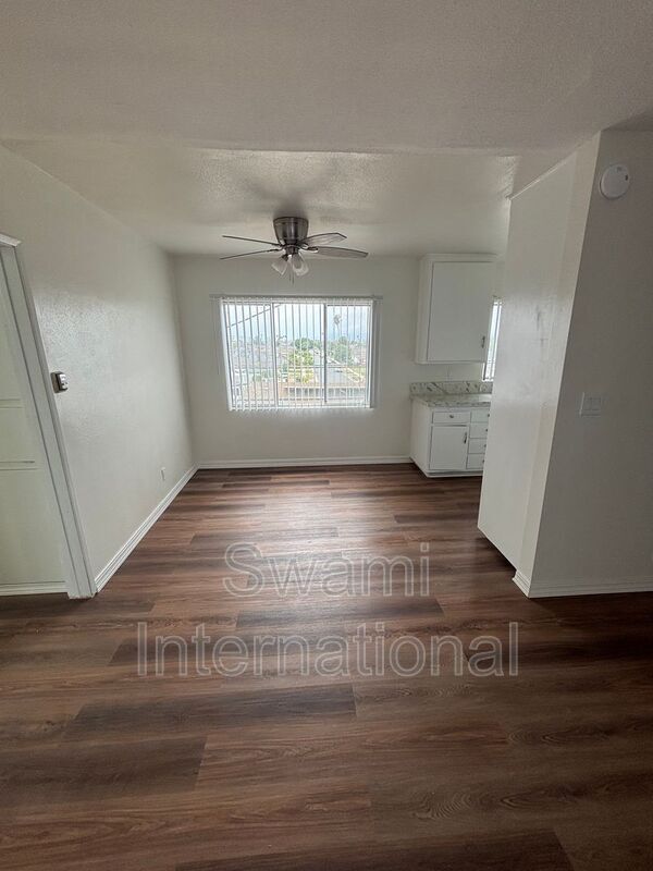 Building Photo - 2300 W El Segundo Blvd