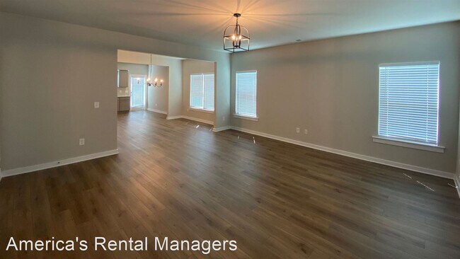 Foto del edificio - 3 br, 2 bath House - 140 Avalon Way