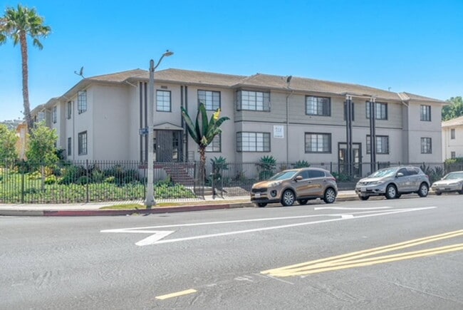 Building Photo - 4316 Santa Rosalia Dr