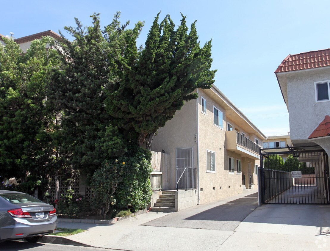 1626 Granville Ave, Los Angeles, CA 90025 Apartments in Los Angeles