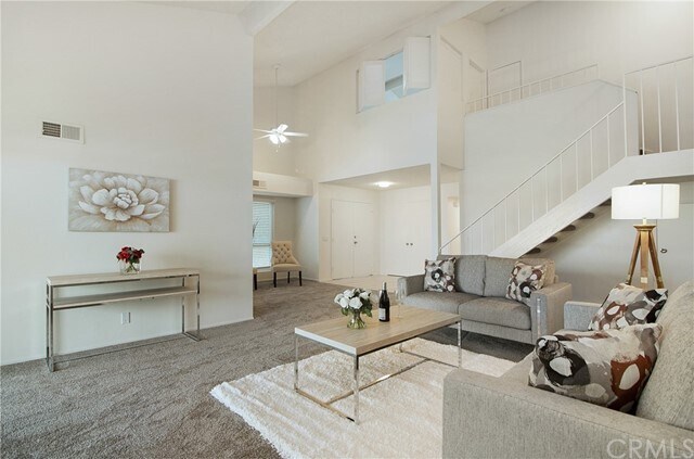 Building Photo - 6963 E Shorecrest Dr