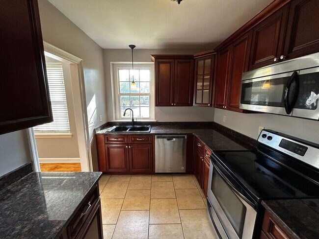 Foto del edificio - 1112 Clifton Ln