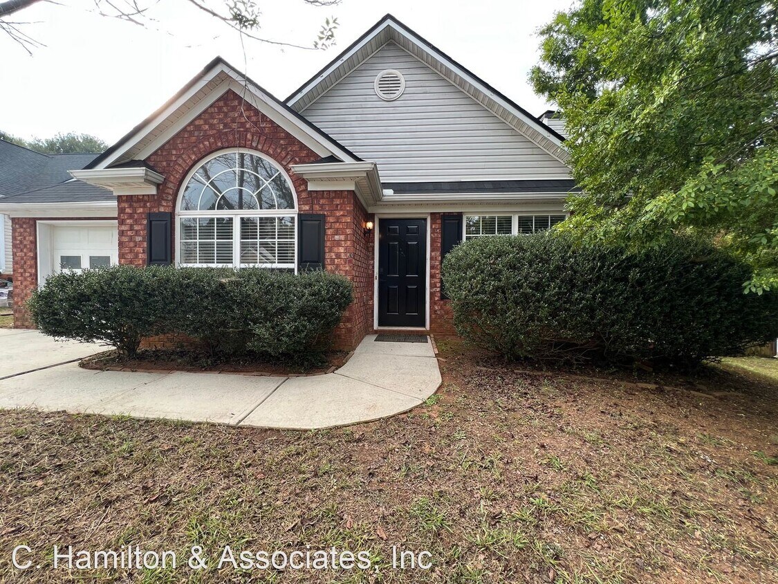 Foto principal - 3 br, 2 bath House - 193 Cedar Rock Trace