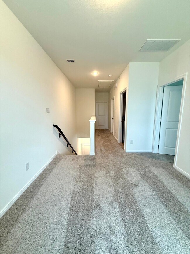 Foto del edificio - 216 Cider Gum Pl