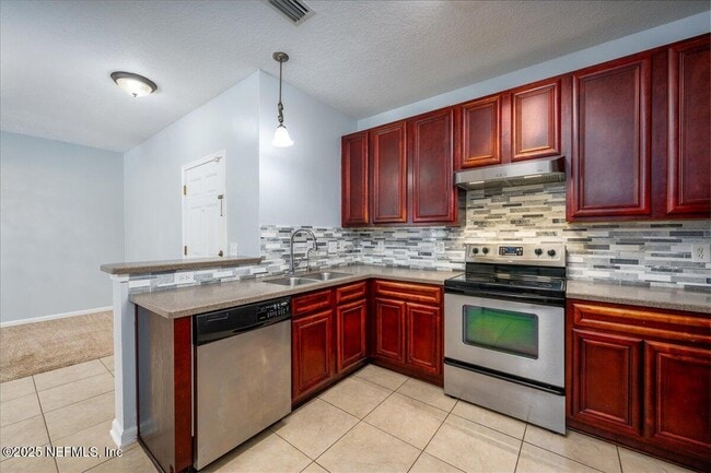 Building Photo - 8227 Lobster Bay Ct